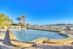 Short Walk to Bay & Ocean: Treasure Island Condo