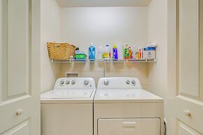 Golf, Shop & Unwind: Lovely Home in The Villages!