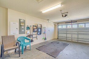 Golf, Shop & Unwind: Lovely Home in The Villages!