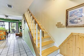 Community Pool: St Augustine Condo Near Beaches