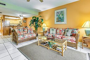 Community Pool: St Augustine Condo Near Beaches