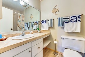 Community Pool: St Augustine Condo Near Beaches
