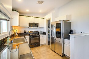 12 Mi to Joshua Tree NP: Desert Retreat w/ Views!