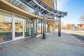 Luxe Dtwn Reno Penthouse ~ 3 Mi to Casinos!