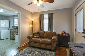 4 Mi to Baton Rouge: Charming Duplex Apartment