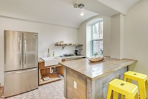 Walk to Waterfront: Chic Hudson Valley Garden Apt