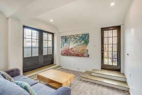 Walk to Waterfront: Chic Hudson Valley Garden Apt