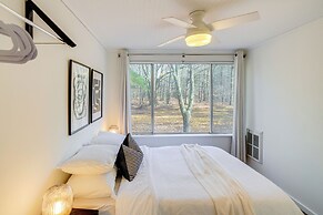 Mtn Views + On-site Hiking Trails: Catskills Cabin