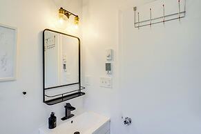 Mtn Views + On-site Hiking Trails: Catskills Cabin