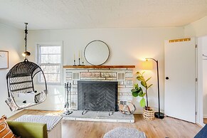 Mtn Views + On-site Hiking Trails: Catskills Cabin