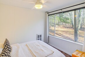 Mtn Views + On-site Hiking Trails: Catskills Cabin