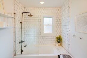 Mtn Views + On-site Hiking Trails: Catskills Cabin