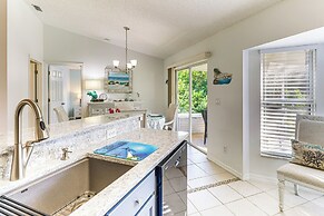 Private Yard & Screened Patio: Sunny Sebastian Gem