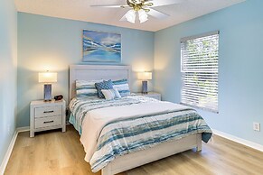 Private Yard & Screened Patio: Sunny Sebastian Gem