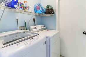 Private Yard & Screened Patio: Sunny Sebastian Gem