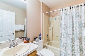 Private Yard & Screened Patio: Sunny Sebastian Gem