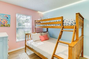 Private Yard & Screened Patio: Sunny Sebastian Gem