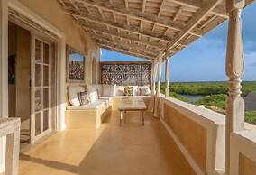 Amani House 5 Bedrooms Sleeps 10