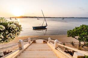 Amani House 5 Bedrooms Sleeps 10