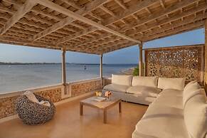 Amani House 5 Bedrooms Sleeps 10