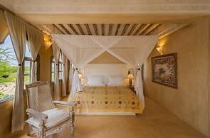 Amani House 5 Bedrooms Sleeps 10