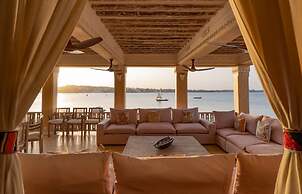 Amani House 5 Bedrooms Sleeps 10
