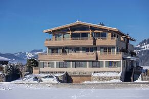 Apartment Near Alpenrosenbahn ski Lift