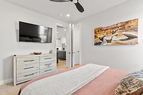 Oasis Retreat 5 Bedroom Townhouse