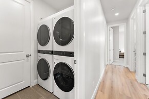 Oasis Retreat 5 Bedroom Townhouse