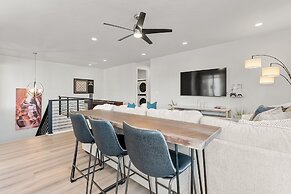 Oasis Retreat 5 Bedroom Townhouse