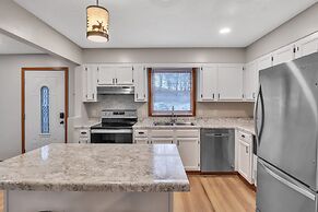 Deerfield Hideaway At Old Smokey 5 Bedroom Home