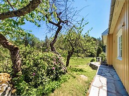 6 Person Holiday Home in Sondeled
