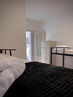 Urban Nomad Hostel & Food