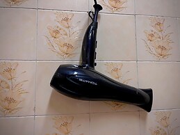 Urban Nomad Hostel & Food