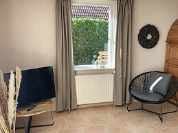 Lovely Bungalow With Garden