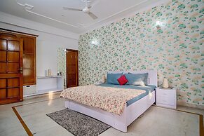 White House By The Ganges