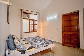 White House By The Ganges