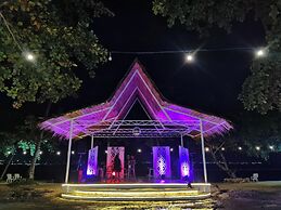 Manawari Beach Resort