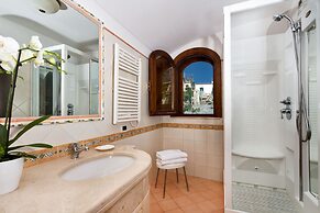 Estate4home - Villa Degli Dei