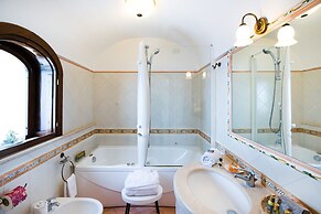 Estate4home - Villa Degli Dei
