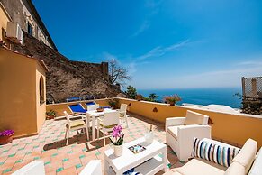 Estate4home - Chiesa Nuova