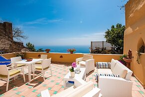 Estate4home - Chiesa Nuova