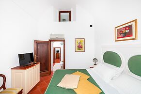 Estate4home - Chiesa Nuova Grande