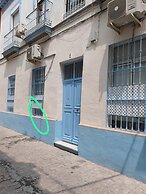 airbhouse private rooms & apartments