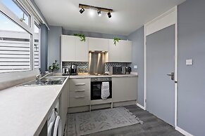 8guests-3br-parking-familyfriendly-nearairport