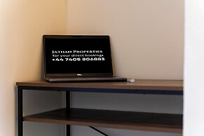 8guests-3br-parking-familyfriendly-nearairport