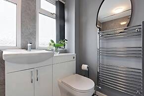 8guests-3br-parking-familyfriendly-nearairport