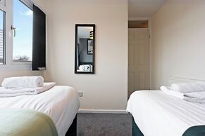 8guests-3br-parking-familyfriendly-nearairport