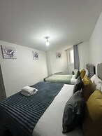 1br-sleeps4-parking-closetocentre