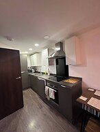 1br-sleeps4-parking-closetocentre